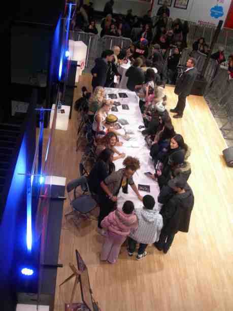 TV4:s X Factor besöker Nordstan. Lördag 1 december 2012 kl 15.20.