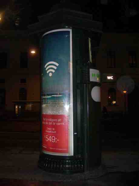 Drömmen om Medelhavet värmer utedasset. Östra Hamngatan tisdag 22 januari 2013 kl 18.49.