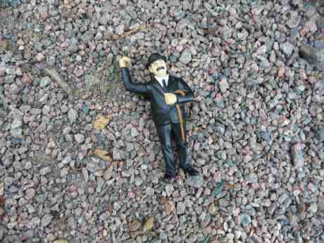 Dupond eller Dupont har tappat bort Dupont eller Dupond i Trädgårdsföreningen. Fredag 23 augusti 2013 kl 16:33.