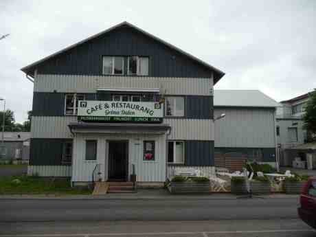 Turbingatan 6 är inte lätt att hitta, men resan dit är väl värd målet. .Café & Rest. Gröna Dalen nsdag 4 juni 2014 kl 15:51 Turbing. 6 140604