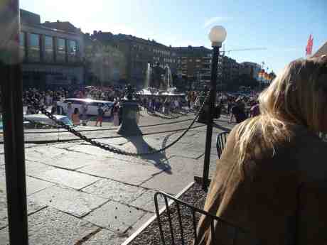 Götaplatsen inför aftonens studentbal. Måndag 26 maj 2014 kl 18:47.