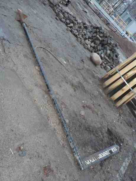 Turistinformation. Gamla Allén vid Bältespännarparken onsdag 19 februari 2014 kl 16:48.