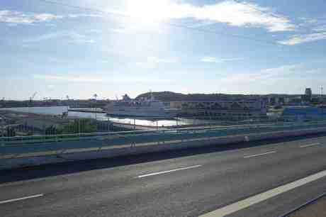 Lyxkryssaren Delphin – 16.214 ton, byggd 1975 – i Frihamnen. Måndag 4 augusti 2014 kl 18:05.