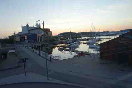 Sommarsäsongen slut för Göteborgs gästhamn vid Lilla Bommen. Bara ett halvdussin båtar kvar, mot det tiodubbla härom veckan. Tisdag 2 september 2014 kl20:06. 